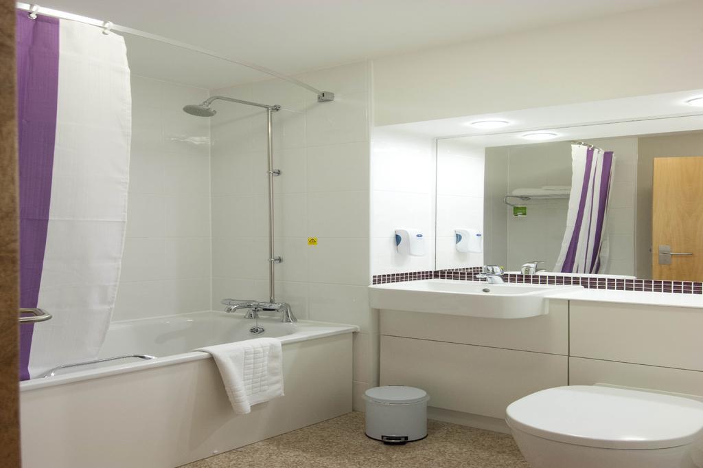 Premier Inn Reading - Caversham Bridge Екстер'єр фото