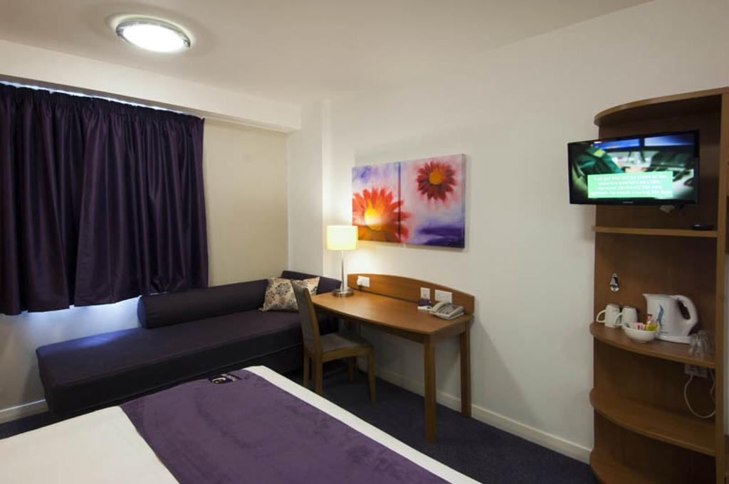 Premier Inn Reading - Caversham Bridge Екстер'єр фото