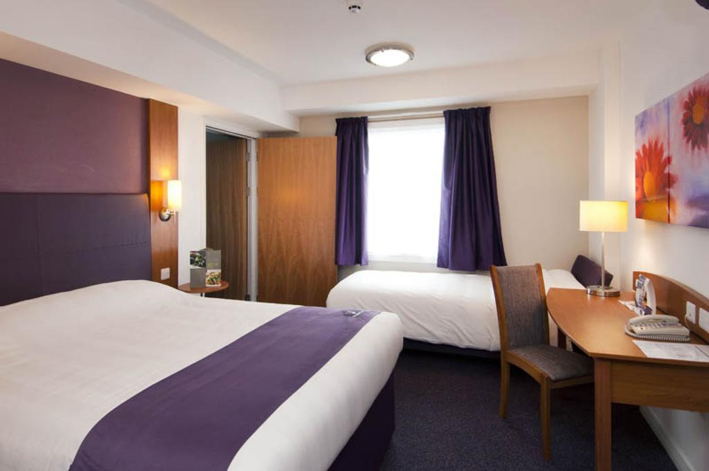 Premier Inn Reading - Caversham Bridge Екстер'єр фото