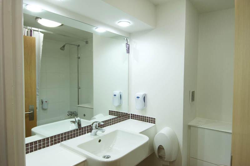 Premier Inn Reading - Caversham Bridge Екстер'єр фото