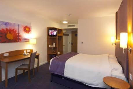 Premier Inn Reading - Caversham Bridge Екстер'єр фото